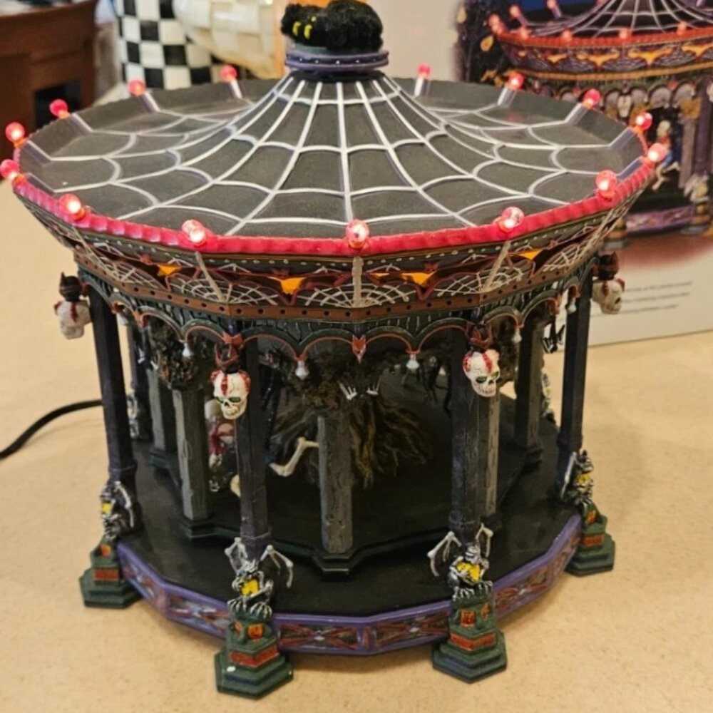 WORKING DEPT 56 GHOSTLY CAROUSEL HALLOWEEN ANIMATED ORIGINAL SNOW VILLAGE SERIES - Picture 5 of 16